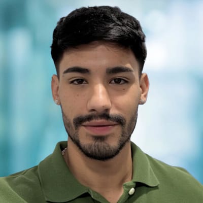 David Henao, Customer Service Representative/Agent in Training.